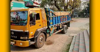 সাতক্ষীরায় নিষিদ্ধ ‘আফ্রিকান মাগুর’ জব্দ; নিধনের বদলে বিক্রির অভিযোগ